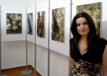 Mostra dell’artista cirotana Rosanna Papaianni