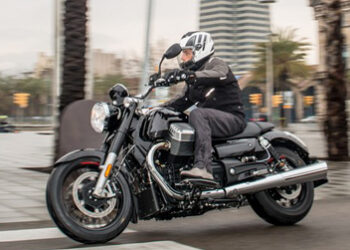 Sognando la California, in sella alla nuova Moto Guzzi 1400 Custom