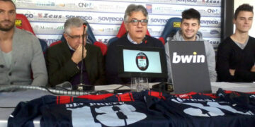 Crotone calcio, presentati i nuovi rossoblu’
