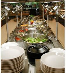 Cafè Teatro: 100 posti di lavoro per camerieri, barman, lavapiatti