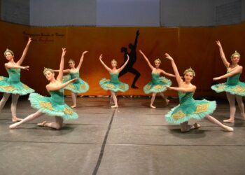 Riconoscimenti ai ballerini ed ai coreografi della ”Maria Taglioni”