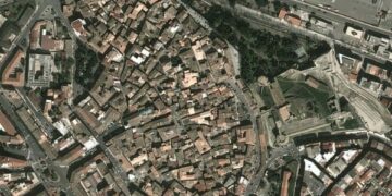 Impianto stradale centro storico Crotone a forma di albero