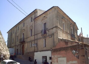 Brevi dal Palazzo Comunale di Crucoli