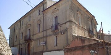 Brevi dal Palazzo Comunale di Crucoli