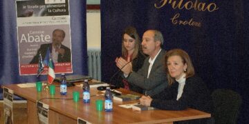 Carmine Abate ha incontrato gli studenti del ‘Filolao’