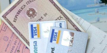 Scoperto laboratorio per la falsificazione di documenti