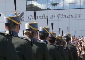 Guardia di Finanza, concorso per 297 allievi marescialli