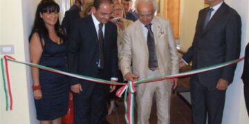 Il sindaco Mario Caruso telefona a Zichichi