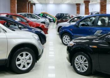 Auto in crisi, concessionari quasi dimezzati in 10 anni