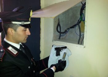 Armi e droga, 2 arresti a Isola