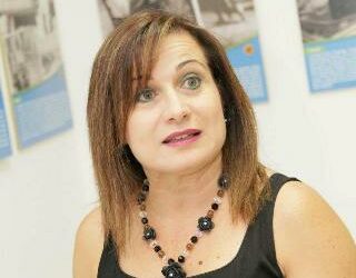 Recensione di ‘Scriptamanent’ su libro di Assunta Scorpiniti