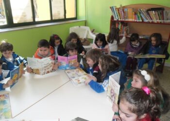 I bambini della scuola ‘Siciliani’ in visita alla biblioteca