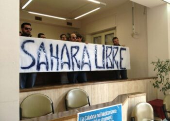 Blitz di Fratelli d’Italia Crotone nella sala consiliare