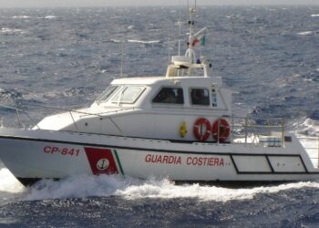 Soccorsi al largo di Trebisacce 3 pescatori