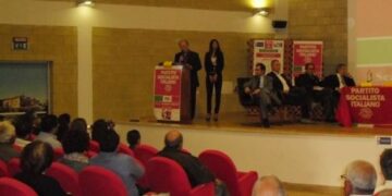 Apre la sezione del PSI a Ciro’ Marina dedicata a Pertini