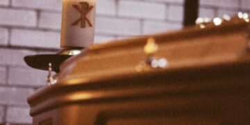 Estorsione ad agenzia funebre, 4 arresti