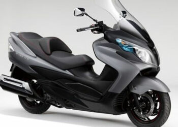 Il Burgman 400 si trasforma in Lux