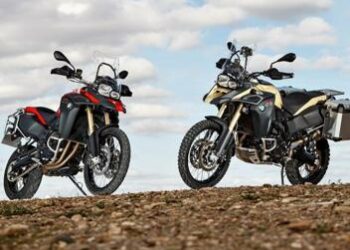 La Bmw F 800 Gs diventa Adventure