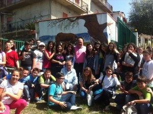 Alunni catanzaresi in visita ai 'murales' di Favelloni