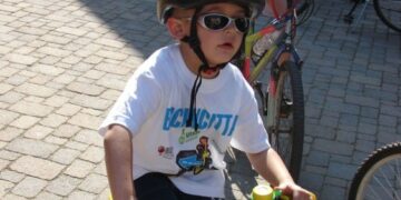 Domenica 2 giugno torna Bicincitta’ a Ciro’ Marina