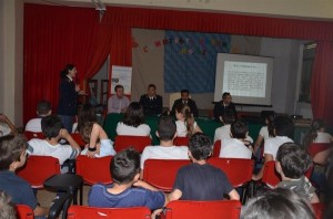 Bullismo, Polizia incontra gli alunni dell'Istituto 'Rosmini' a Crotone (1)