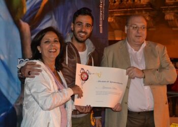 Bagno di folla accoglie il calciatore Maietta a Ciro’ Marina