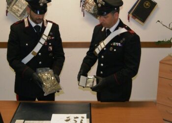 Marijuana nelle bottiglie di salsa, arrestato 39enne
