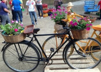 Riciclaggio e trasformazione dei rifiuti con gli alunni del Plesso ‘Scalo’