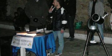 A Torretta, nella villa comunale, osservando l’eclissi di Luna