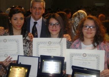 Premio ”Pucciarelli-D’Afflitto”, premiate tre studentesse di Ciro’ Marina