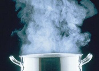 Uccise il marito con acqua bollente, arrestata