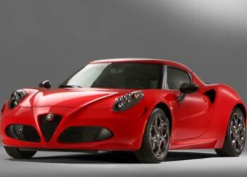 Alfa Romeo 4C, le foto inedite e i nuovi dettagli