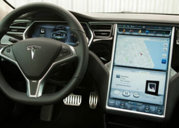 Ecco come si aggiorna, con le Gpu Nvidia, la cabina tecnologica della Tesla S