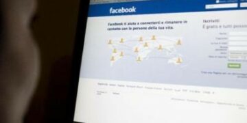 Offende ragazza su Facebook, denunciato 17enne