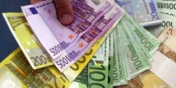 Basta incarichi dirigenziali da 10/20mila euro mensili