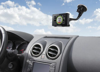 Coyote: ritorna il salvapatente che scova autovelox, tutor e Ztl