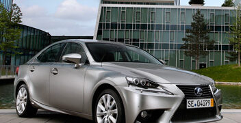 Lusso e sostenibilità con la ibrida premium