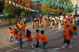 Conclusione progetto Gioco, ritmo e... all'Artino di Ciro' Marina (11)