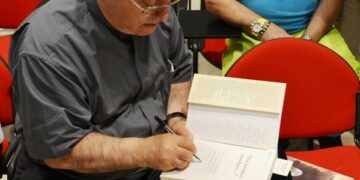 Editoriale ”L’Isula” di Don Edoardo Scordio diventa un libro