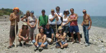 Crucoli, giornata ecologica alla foce di Fiume Nica’