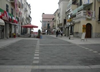 Isola pedonale a Diamante, PD e GD: vicende cittadine strumentalizzate