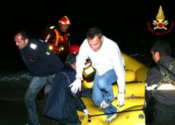 Sbarco di 56 clandestini sulle spiagge di Botricello