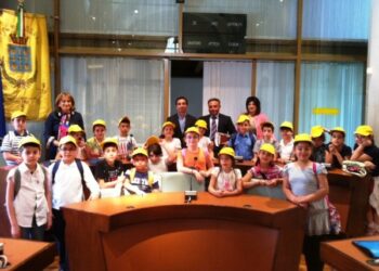 Studenti del plesso Gran Sasso in visita al municipio di Rossano