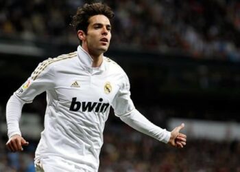 Milan, contatti per due stelle