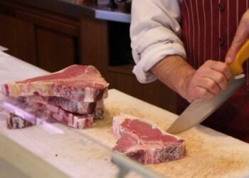 Corso gratuito per addetto lavorazione e commercio carne