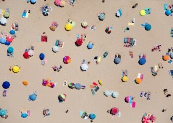 Abusi dei lidi balneari, Sindaco scrive ai gestori