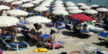 Abusi dei lidi balneari, Sindaco scrive ai gestori