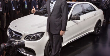 Daimler, crescono utili e fatturato grazie alla cessione di Eads