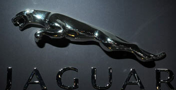 Jaguar torna nelle «piccole»: arriva l’erede della X-Type per sfidare i tedeschi