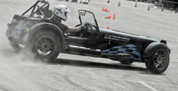 Scuole di guida sicura e sportiva o sicura: ecco dove andare